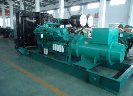莱芜800kw康明斯柴油发电机组